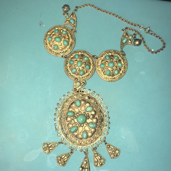 HOLDEtruscan style vintage necklace fauxturquoise/gold tone GYPSY Beach, Glamour - Picture 7 of 9